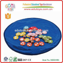 new product plywood material dice game size 22.5*22.5*5.5 cm OEM kids educational dice wooden game MDD-1081